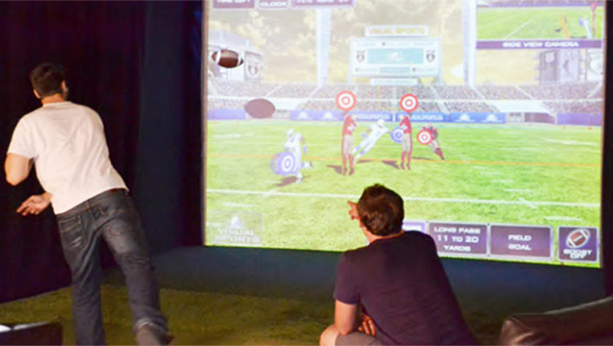 球幕影院虚拟橄榄球挑战赛体验