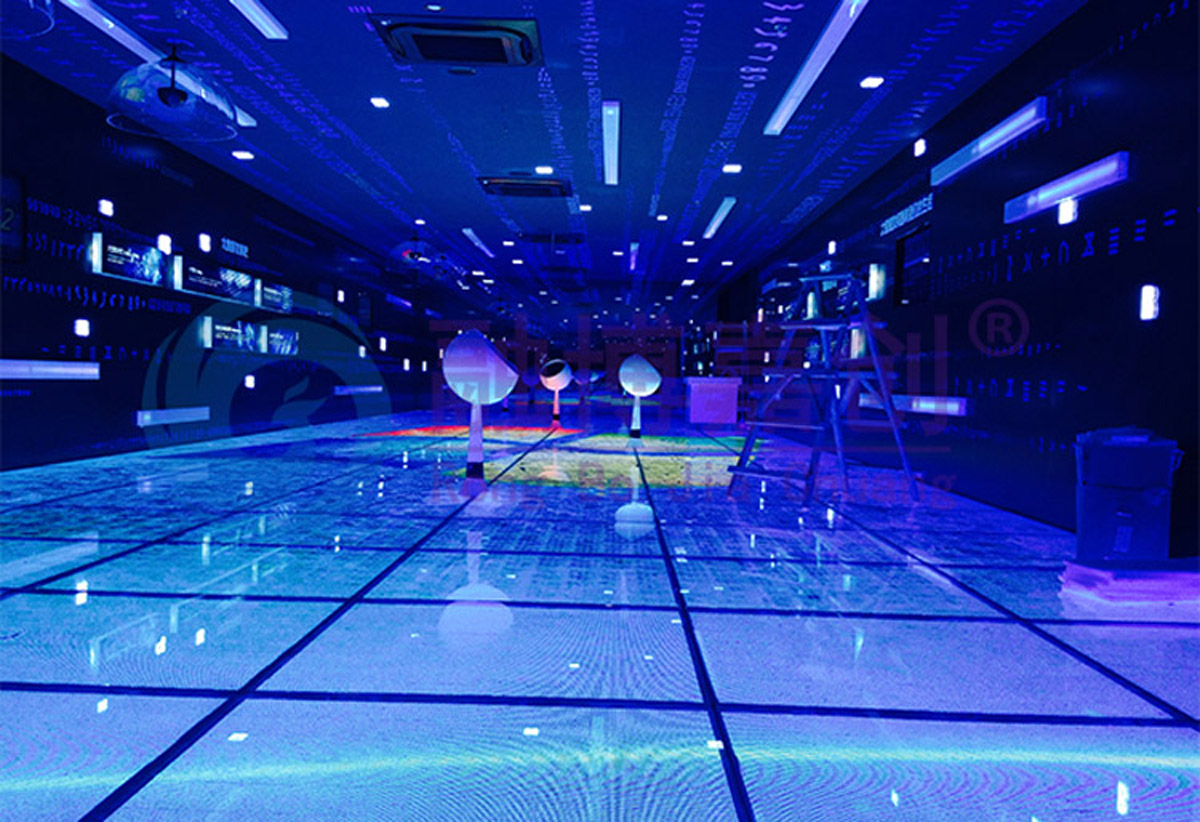 禅城球幕影院LED地砖屏