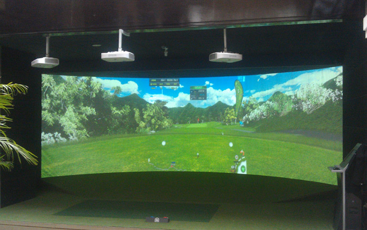 球幕影院高尔夫模拟设备.jpg